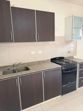 ALQUILER DPTO DOS AMBIENTES CON COCHERA foto 4