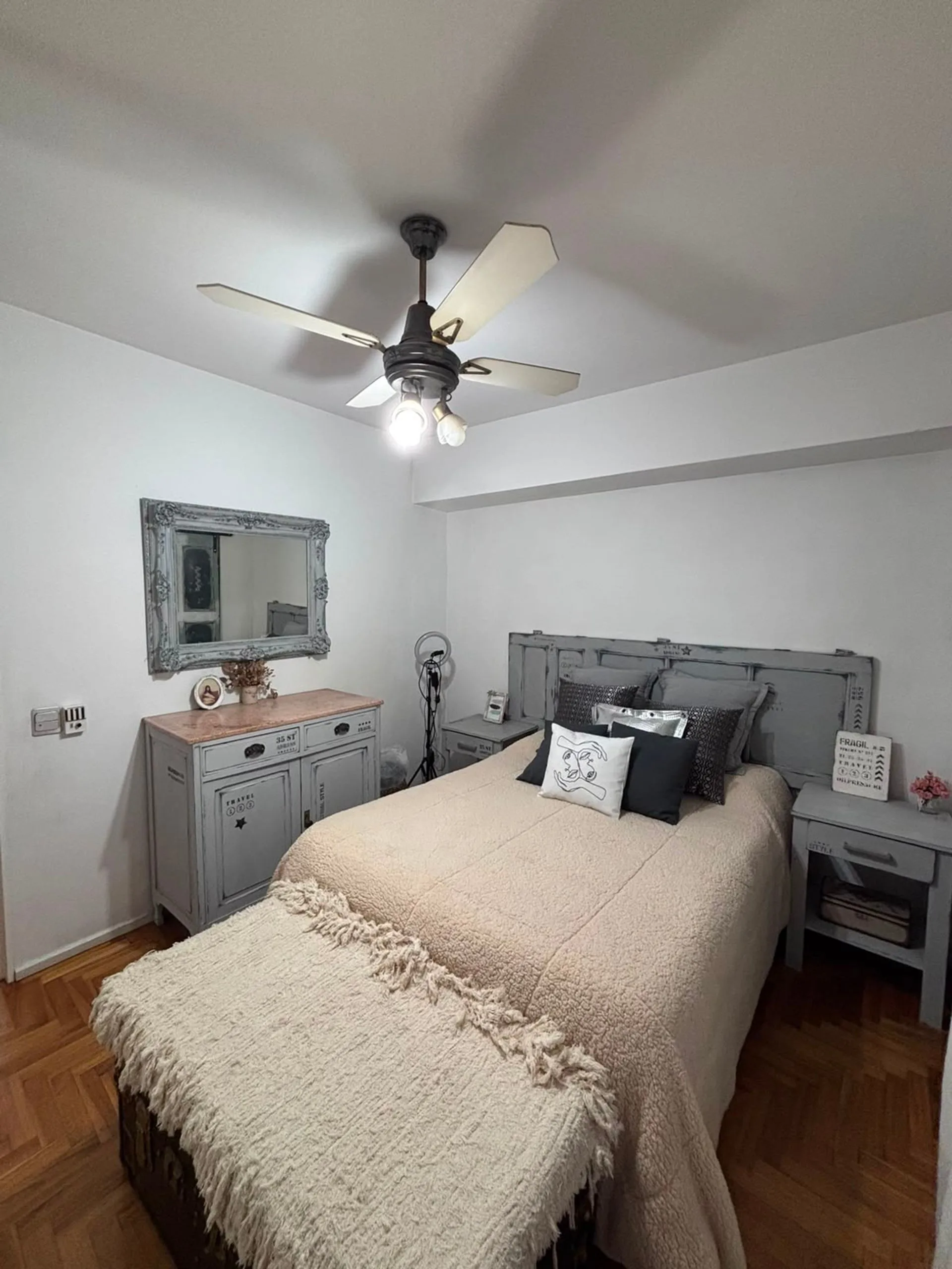 VENTA DEPTO 2 AMBIENTES AMOBLADO- VILLA CRESPO foto 4