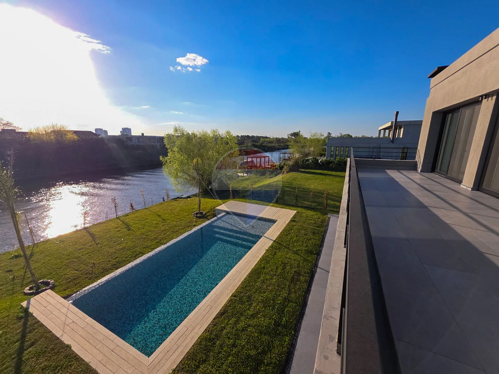 VENTA - CASA AL RÍO - MARINAS H, RINCÓN DE MILBERG foto 2