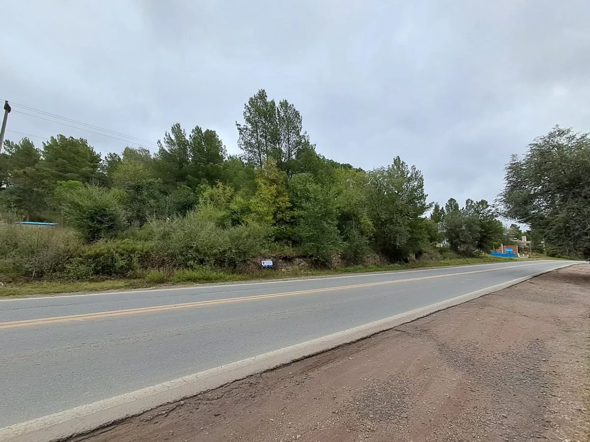 Oportunidad Lote sobre Ruta 38 Villa Giardino foto 2