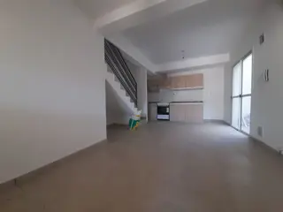 VENTA DE DUPLEX 2 DORMITORIOS BARRIO RINCON VENETO foto 4