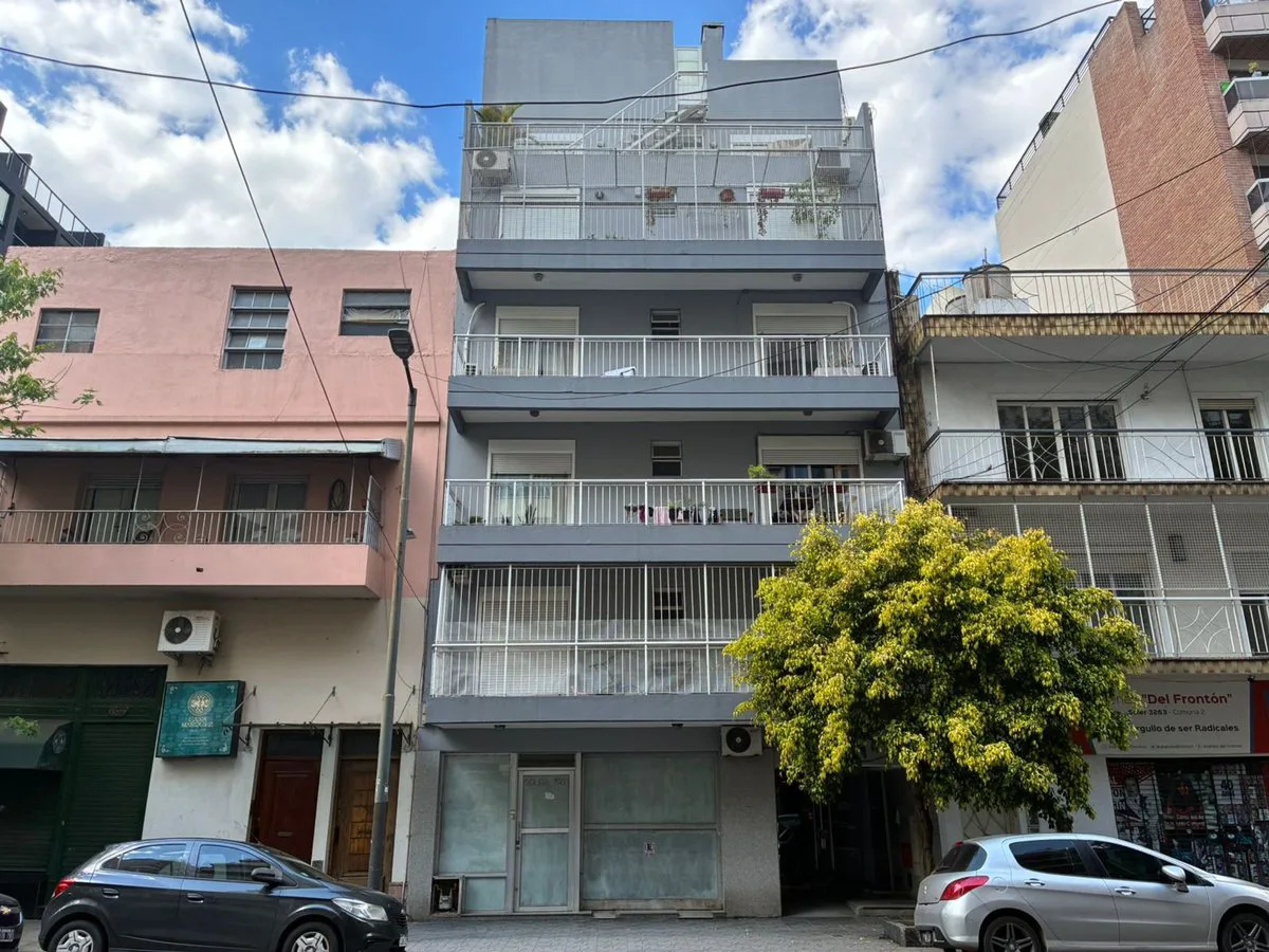 VENTA LOCAL 133M2 RECOLETA/PALERMO  APTO CREDITO! foto 2