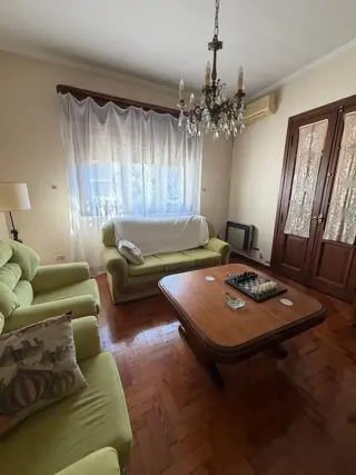 Casa de 5 Ambientes en Remedios de Escalada. foto 4