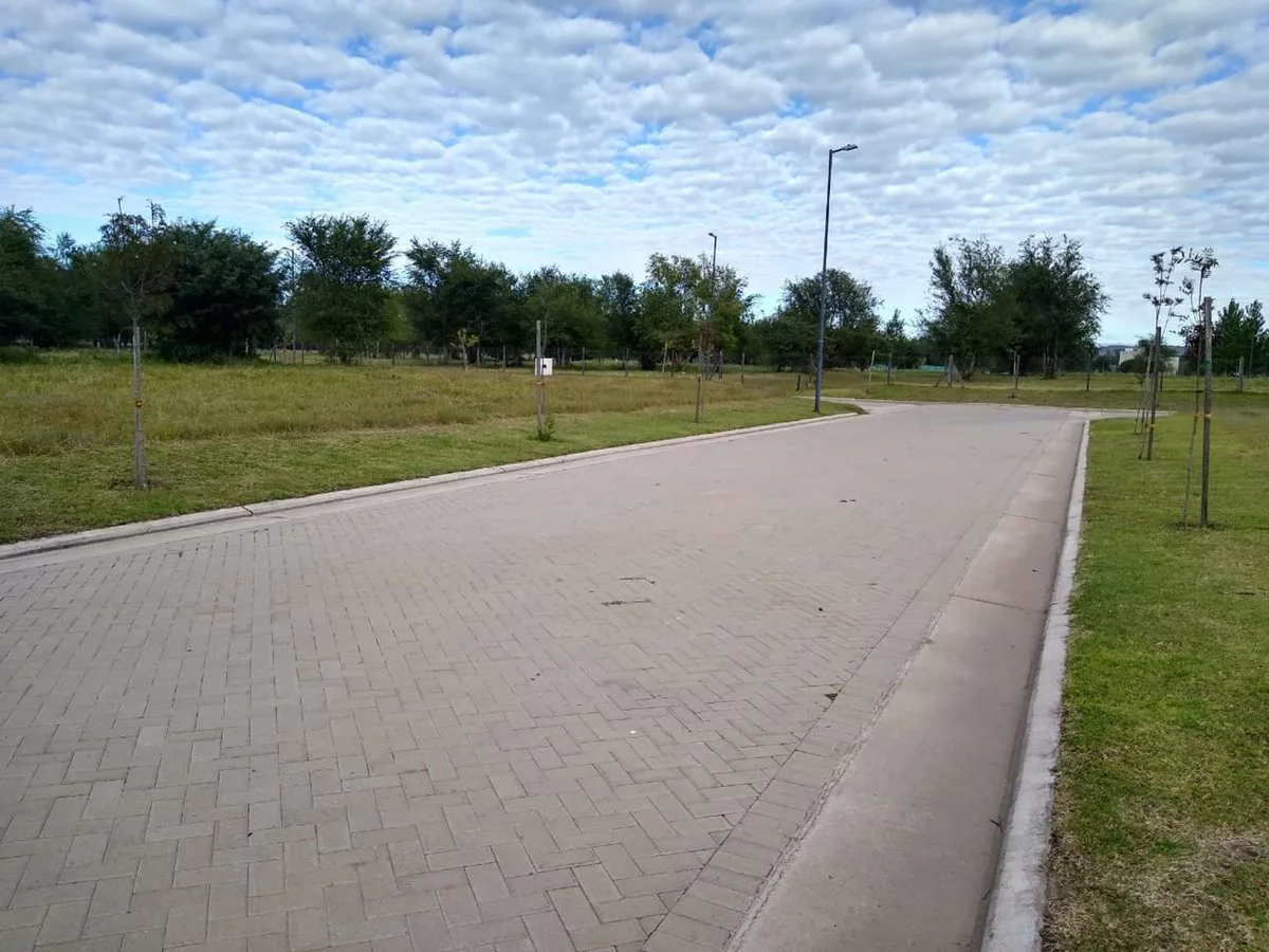 LOTE ESQUINA 345 M2 NVO MALAGUEÑO CON ESCRITURA foto 3