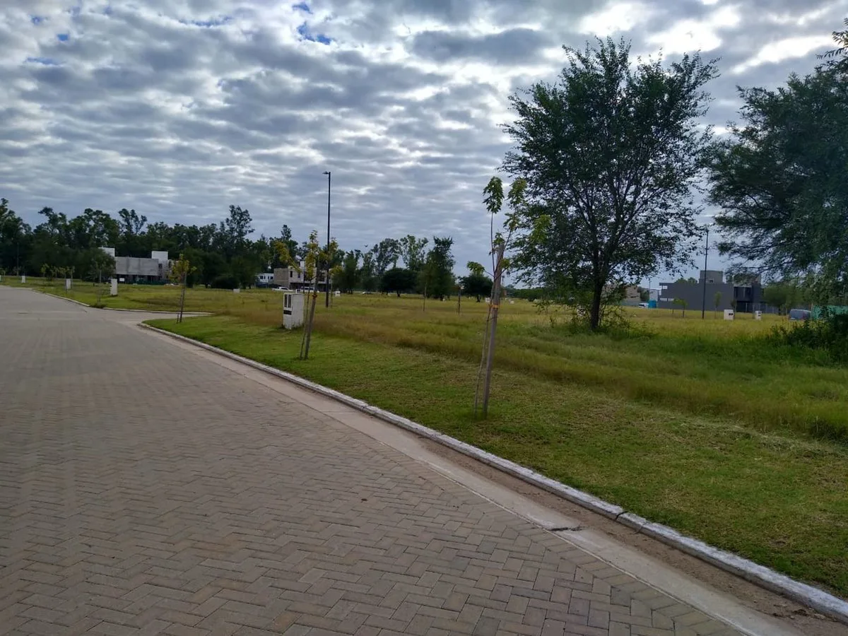 LOTE ESQUINA 345 M2 NVO MALAGUEÑO CON ESCRITURA foto 5