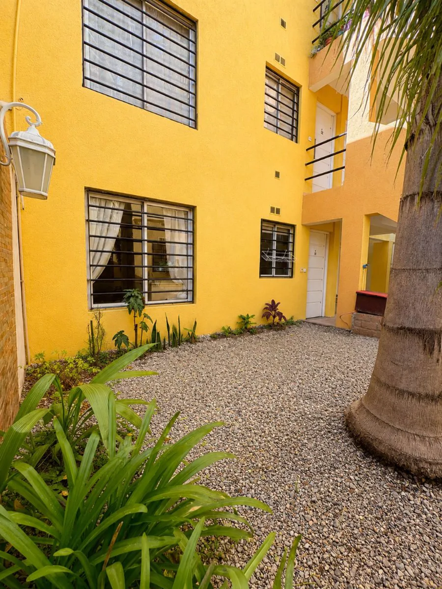 Venta departamento 2 ambientes en Morón foto 2