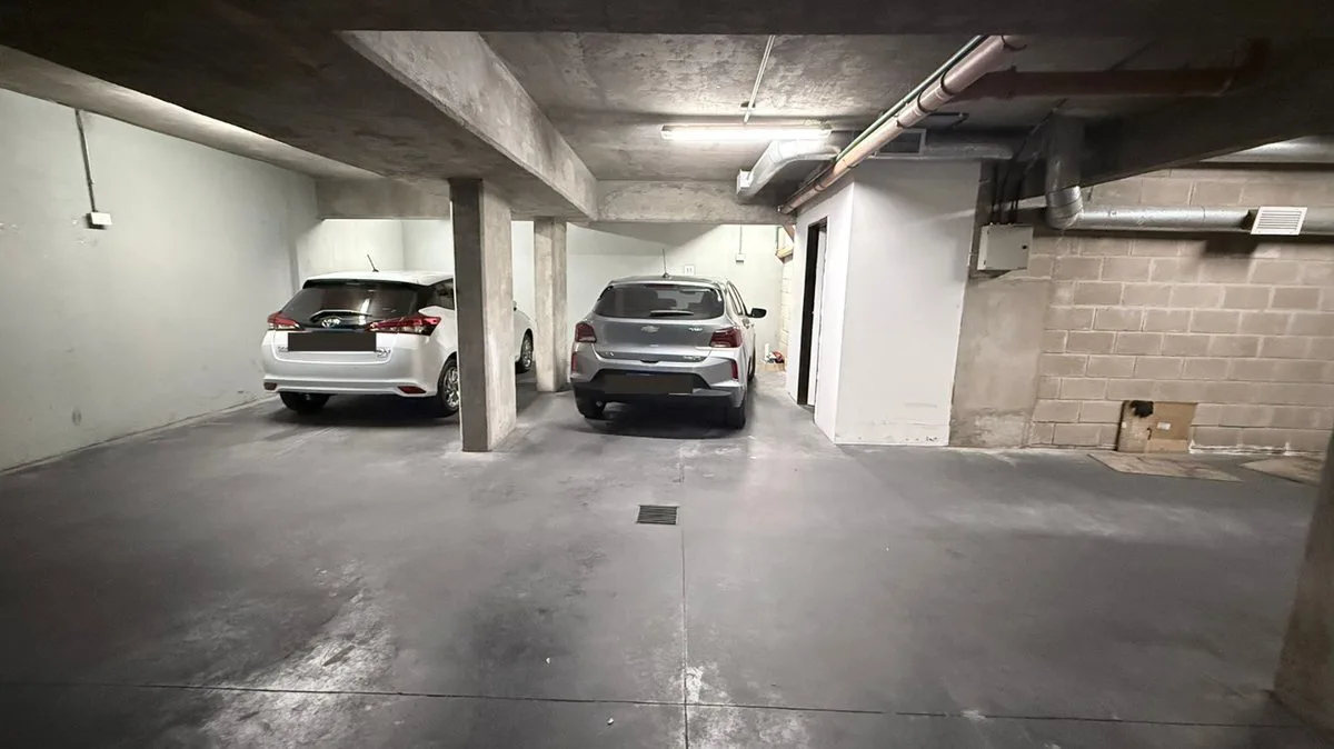 VENDE ESPACIO GUARDA COCHE SUBSUELO - PATERNAL foto 2