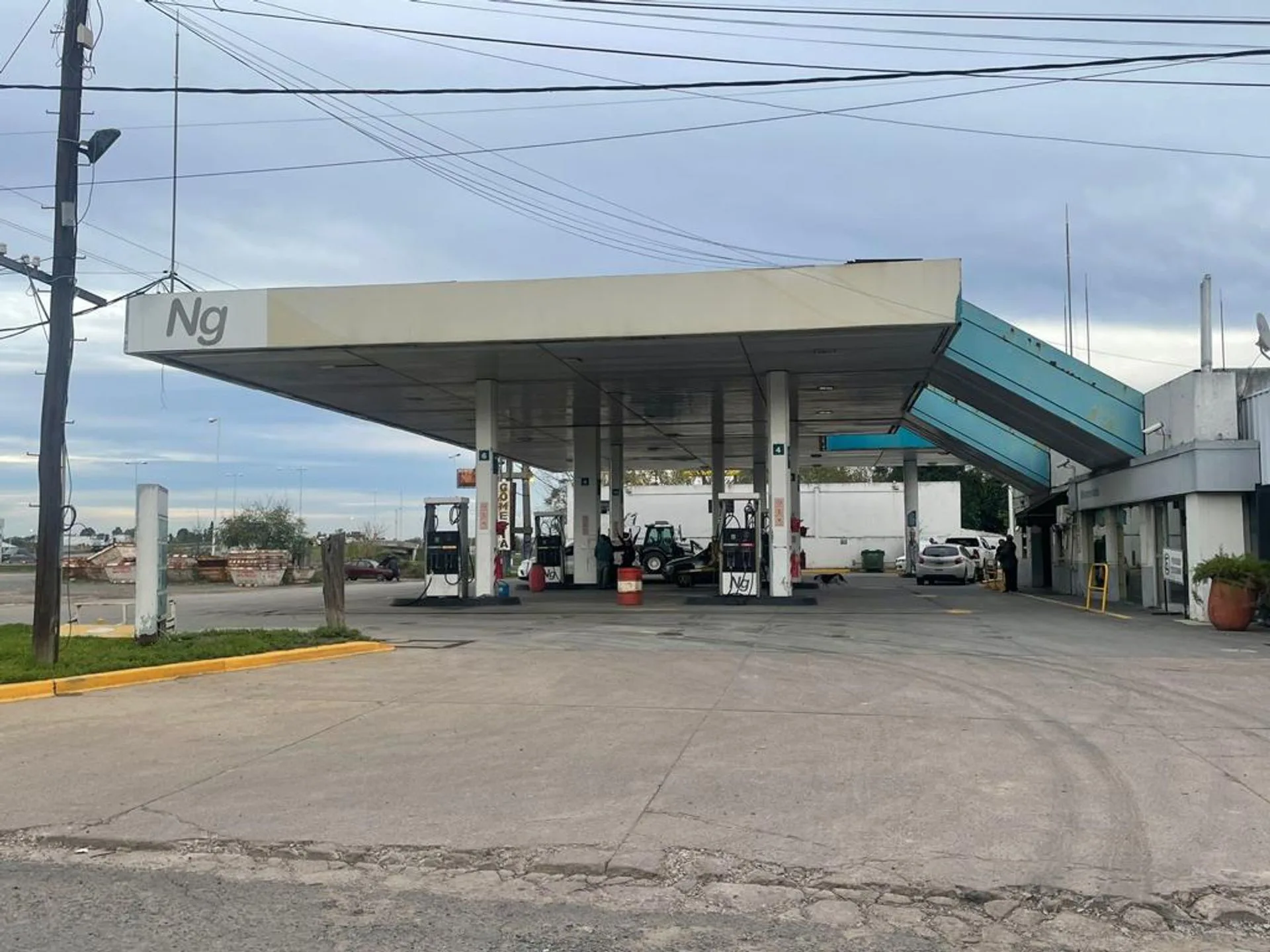 ALQUILER ESTACIÓN DE SERVICIO CAMPANA LOTE 2500M foto 2