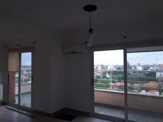 Campana- Espectacular Triplex en altura. Piso 7. Amplios ambientes, Terraza propia con parrilla de 60 mts2 foto 3