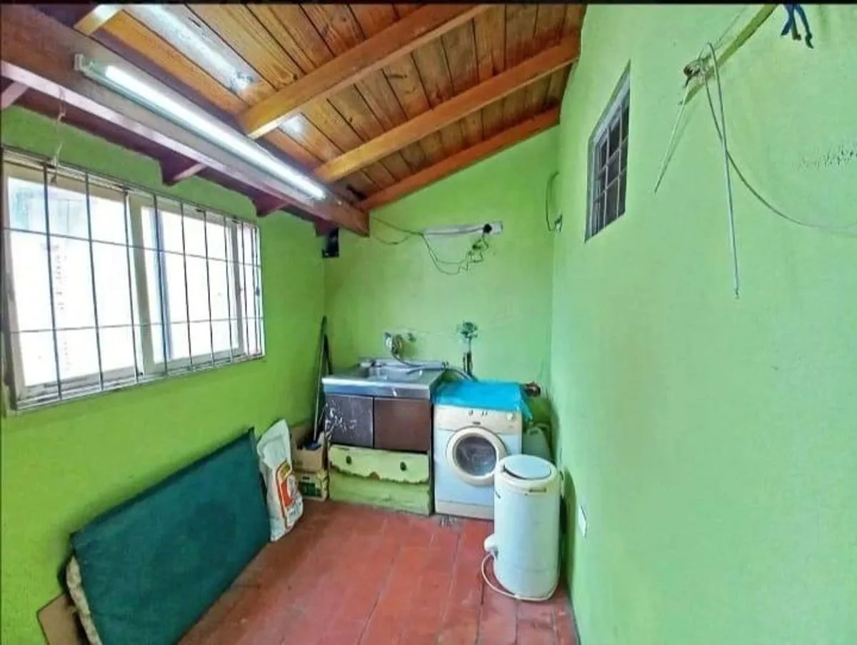 VENTA DE CASA 5 AMB  PARQUE AVELLANEDA  C/TERRAZA foto 4