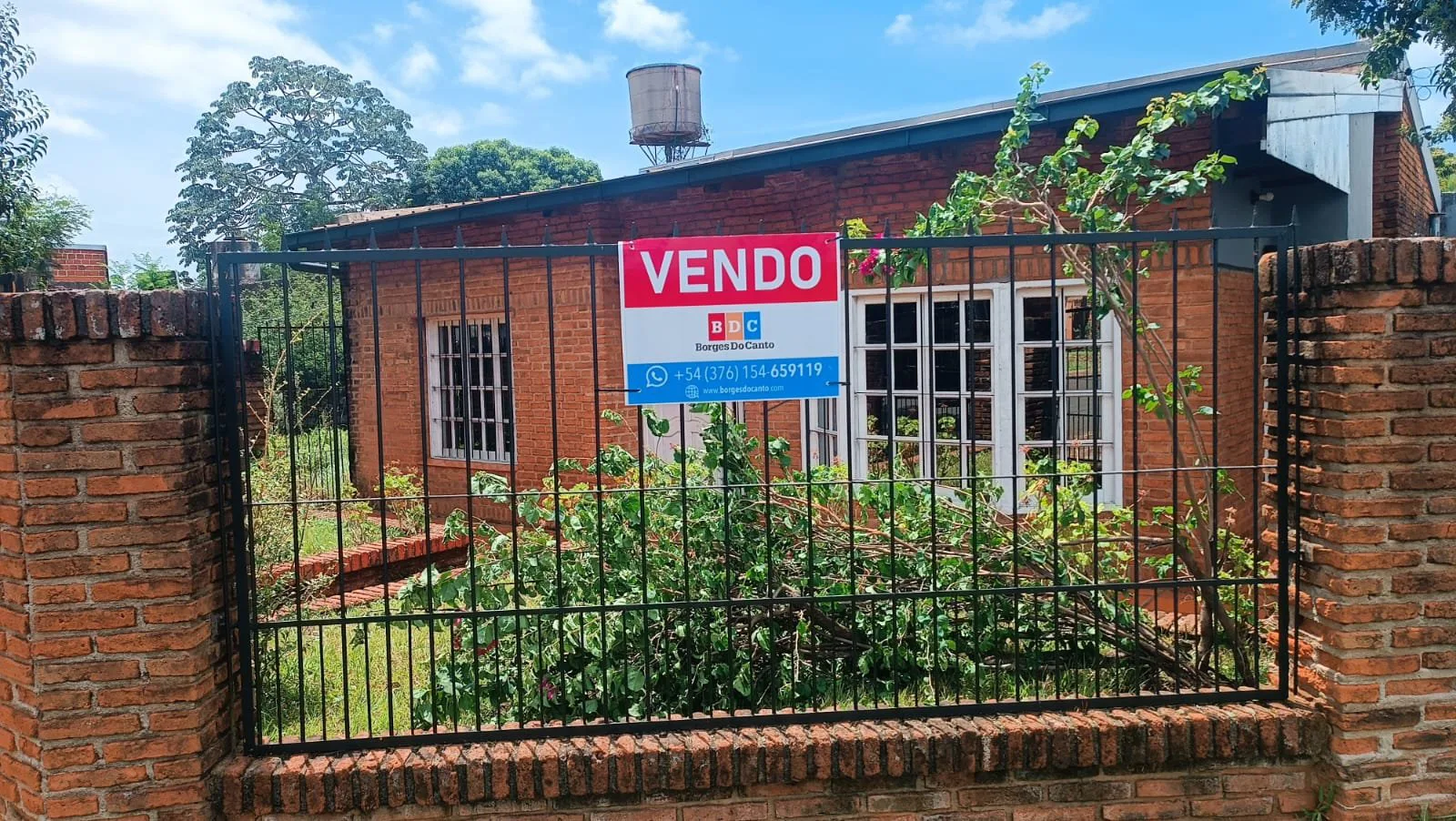 Vendo Casa a metros de Av Cocomarola foto 2