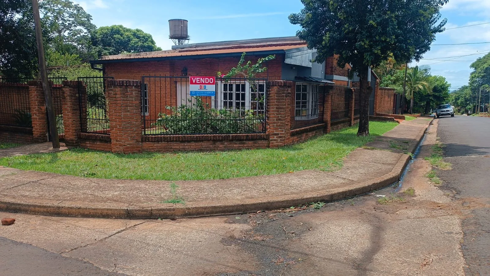 Vendo Casa a metros de Av Cocomarola foto 3
