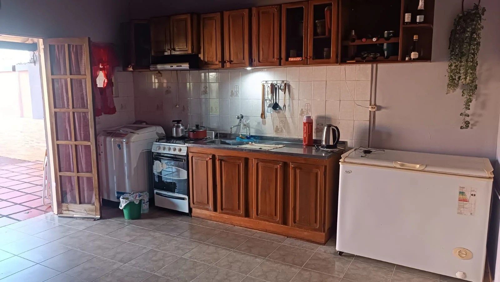 Vendo Casa a metros de Av Cocomarola foto 4