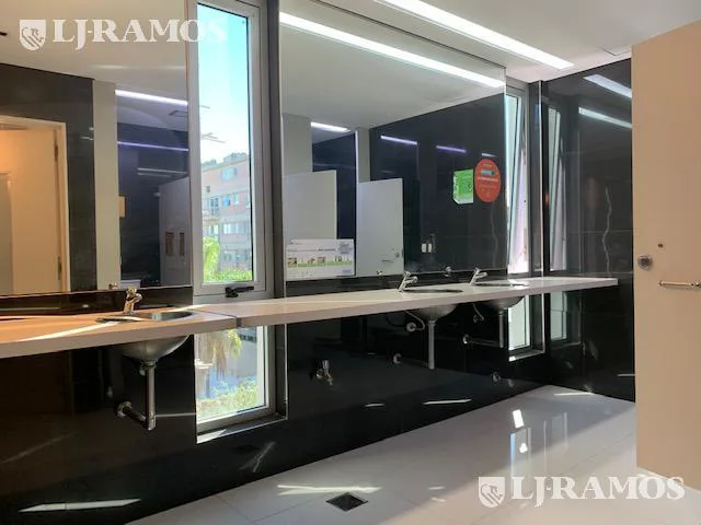 Alquiler de oficina de 900 m2 en Vicente López foto 3