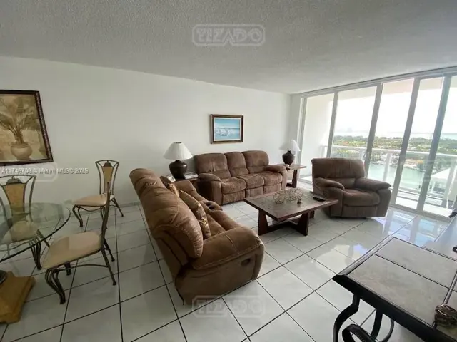 5601 Collins Ave #1524 5600