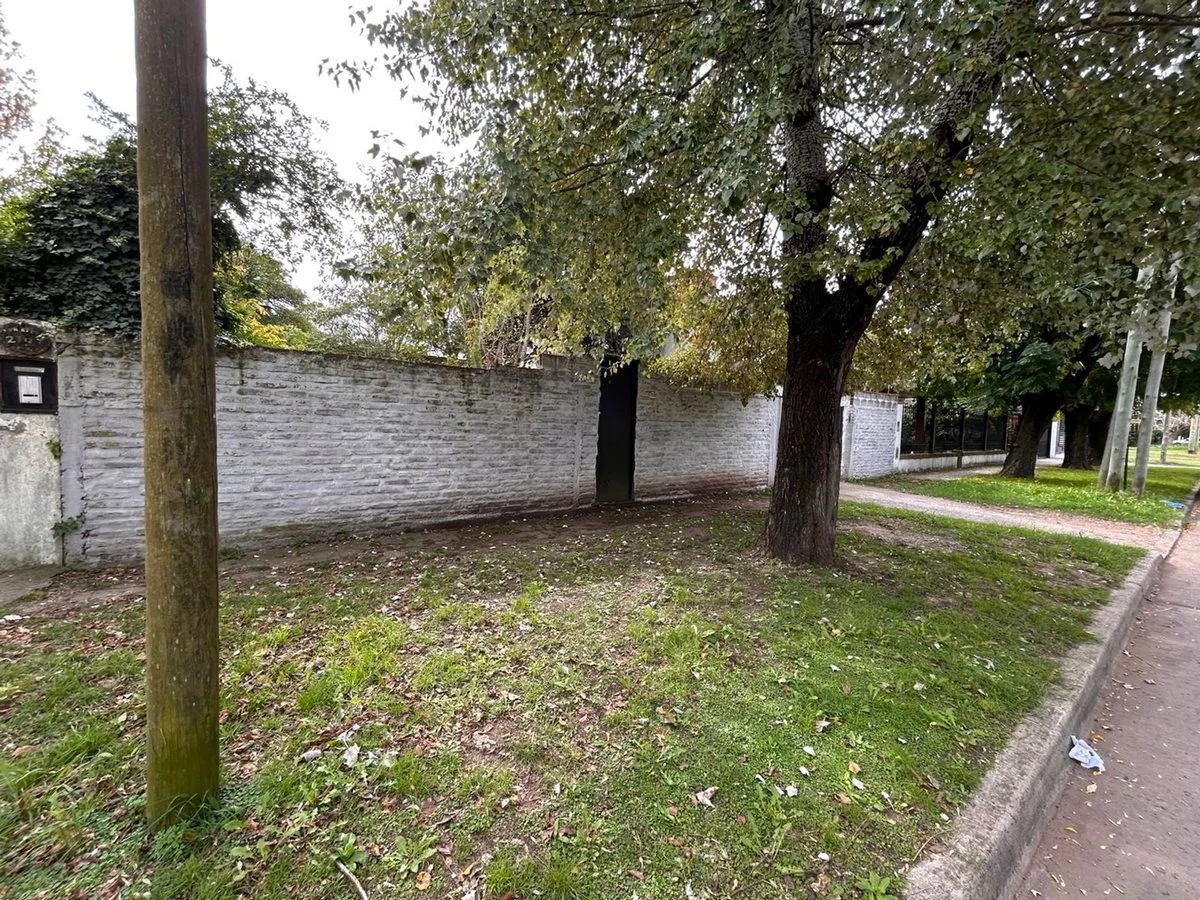 LOTE DE 926 M2 EN VENTA EN MARMOL ZONA RESIDENCIAL foto 2