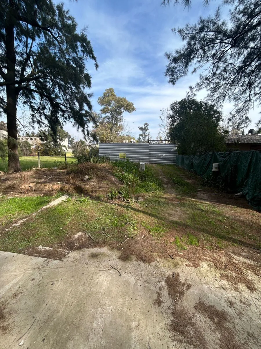 VTA DE LOTE CON MEJORAS-Barrio Pque. La Esmeralda- PILAR ofrece FINANCIACIÓN! foto 4