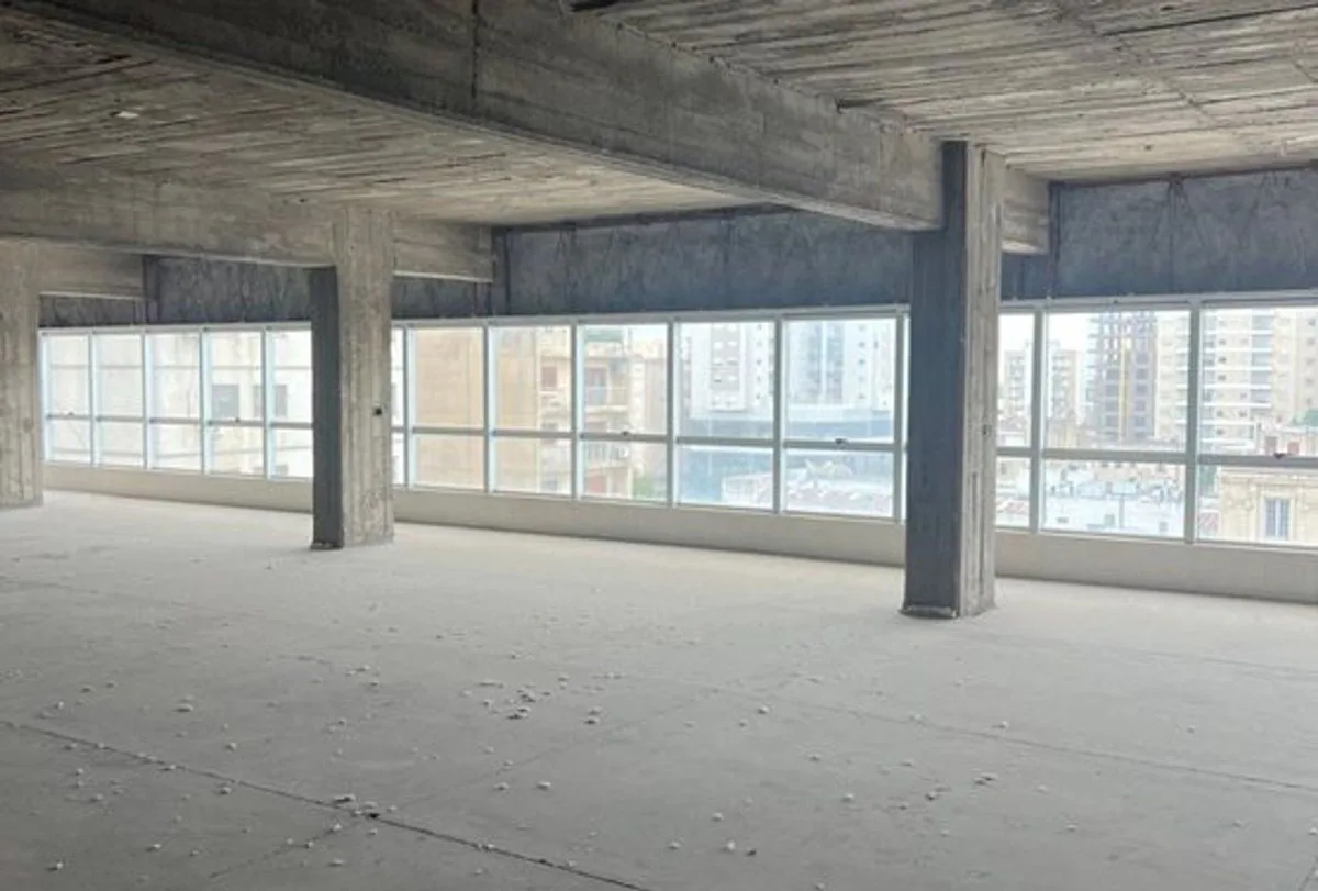 ALQUILER PISO de 700m2   ZONA CENTRO foto 3