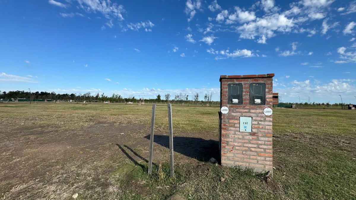 LOTE VENTA PUERTOS DEL LAGO NATIVA TERRENO INTERNO foto 4