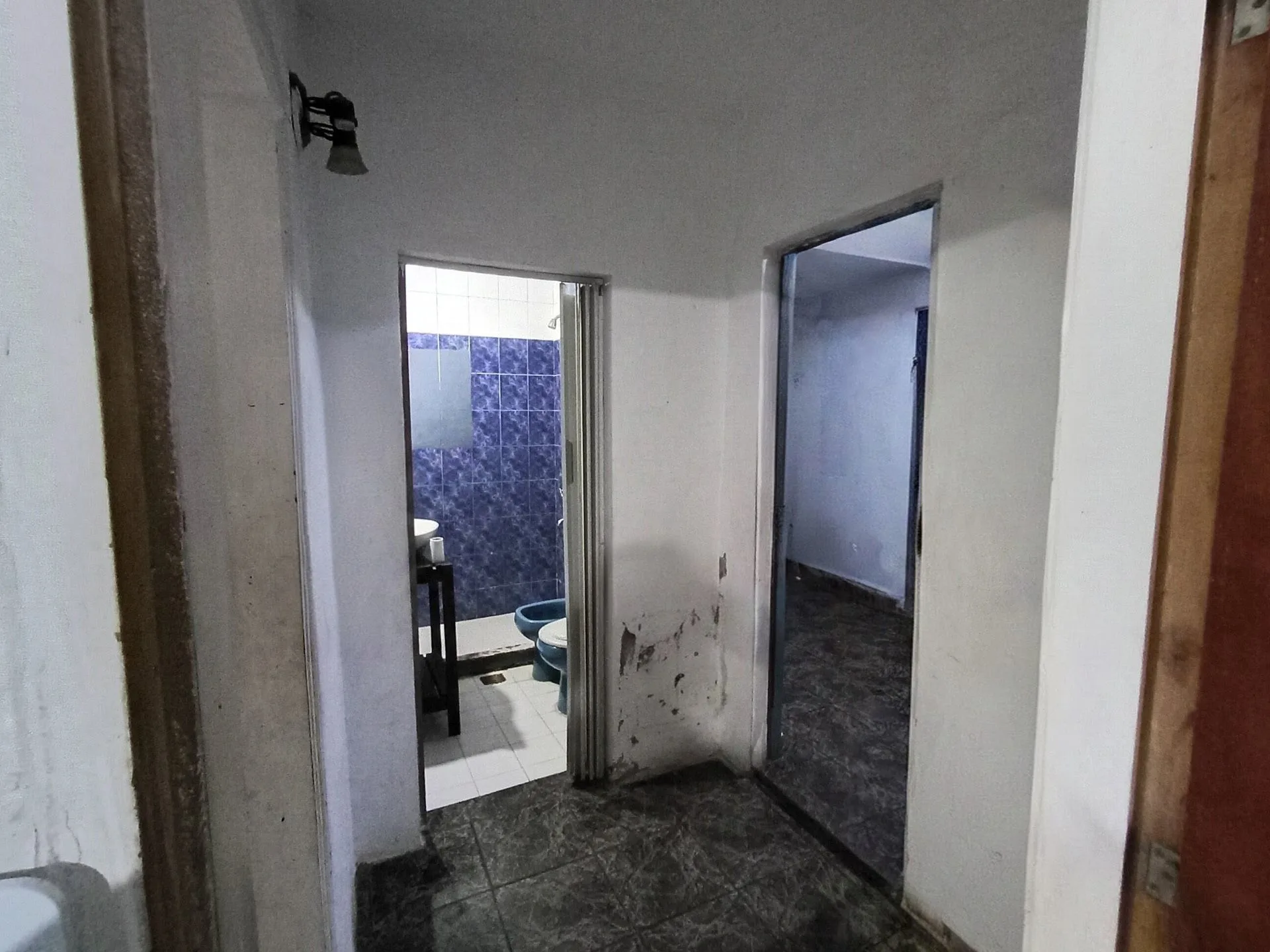 VENTA CASA 2 DORMITORORIOS GARAGE EN BARRIO JARDIN foto 5