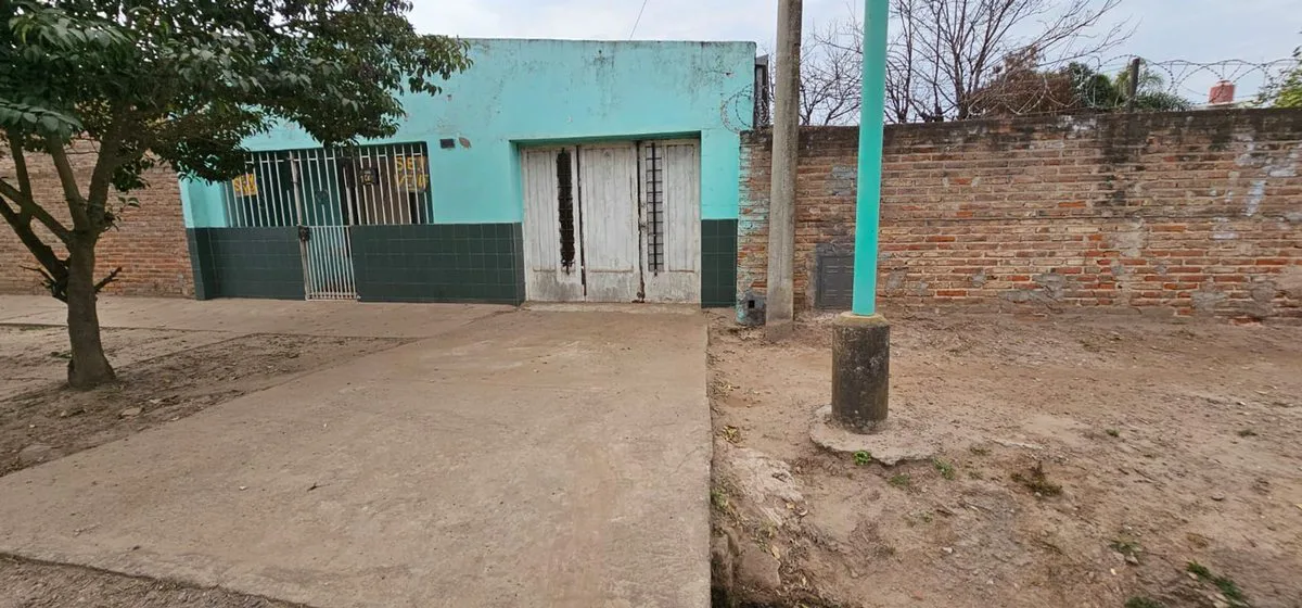 Casa mas terreno ideal para inversión foto 3