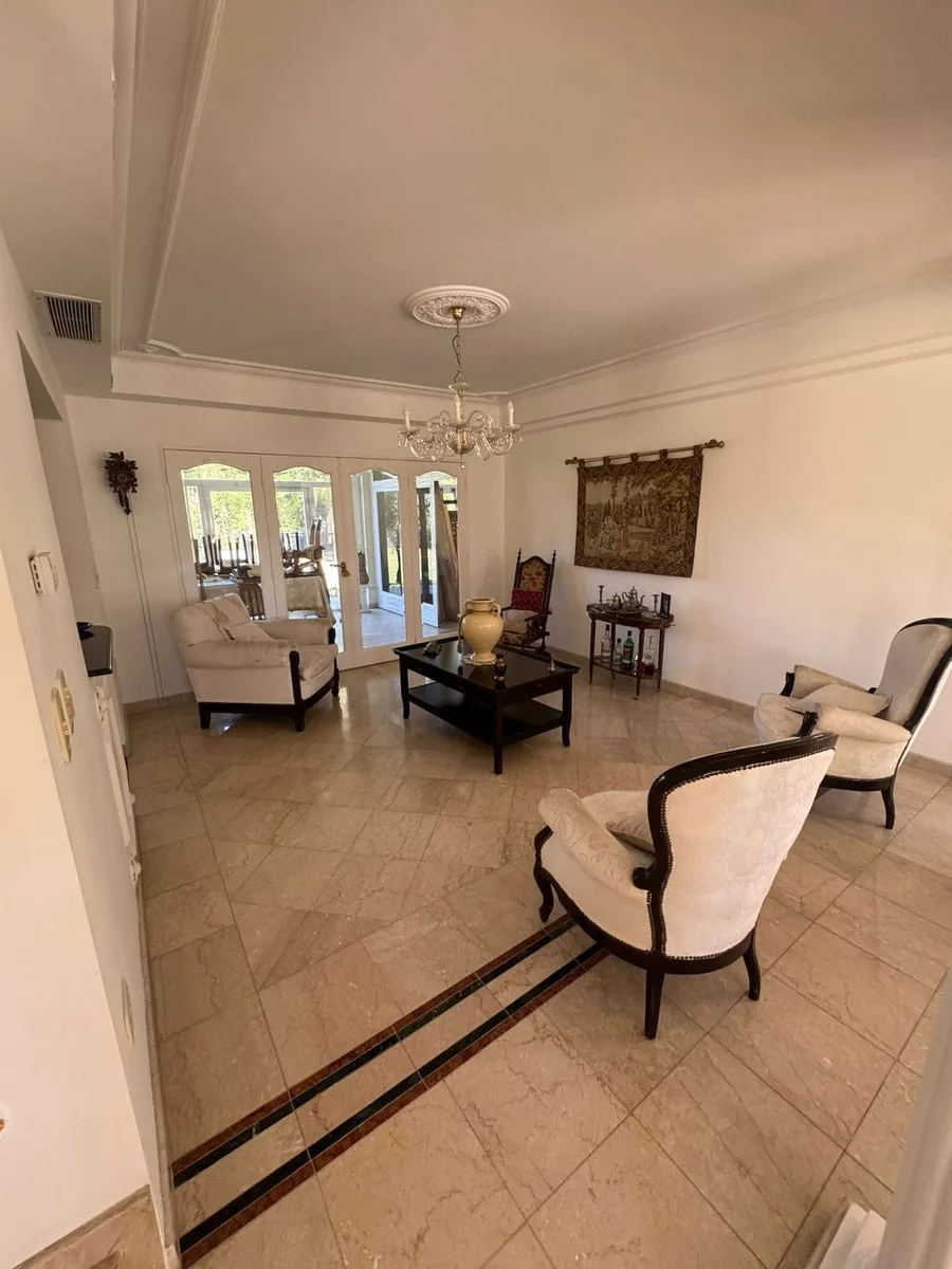 ALQUILER EXCELENTE CASA DE ESTILO B° BOCA RATON foto 4