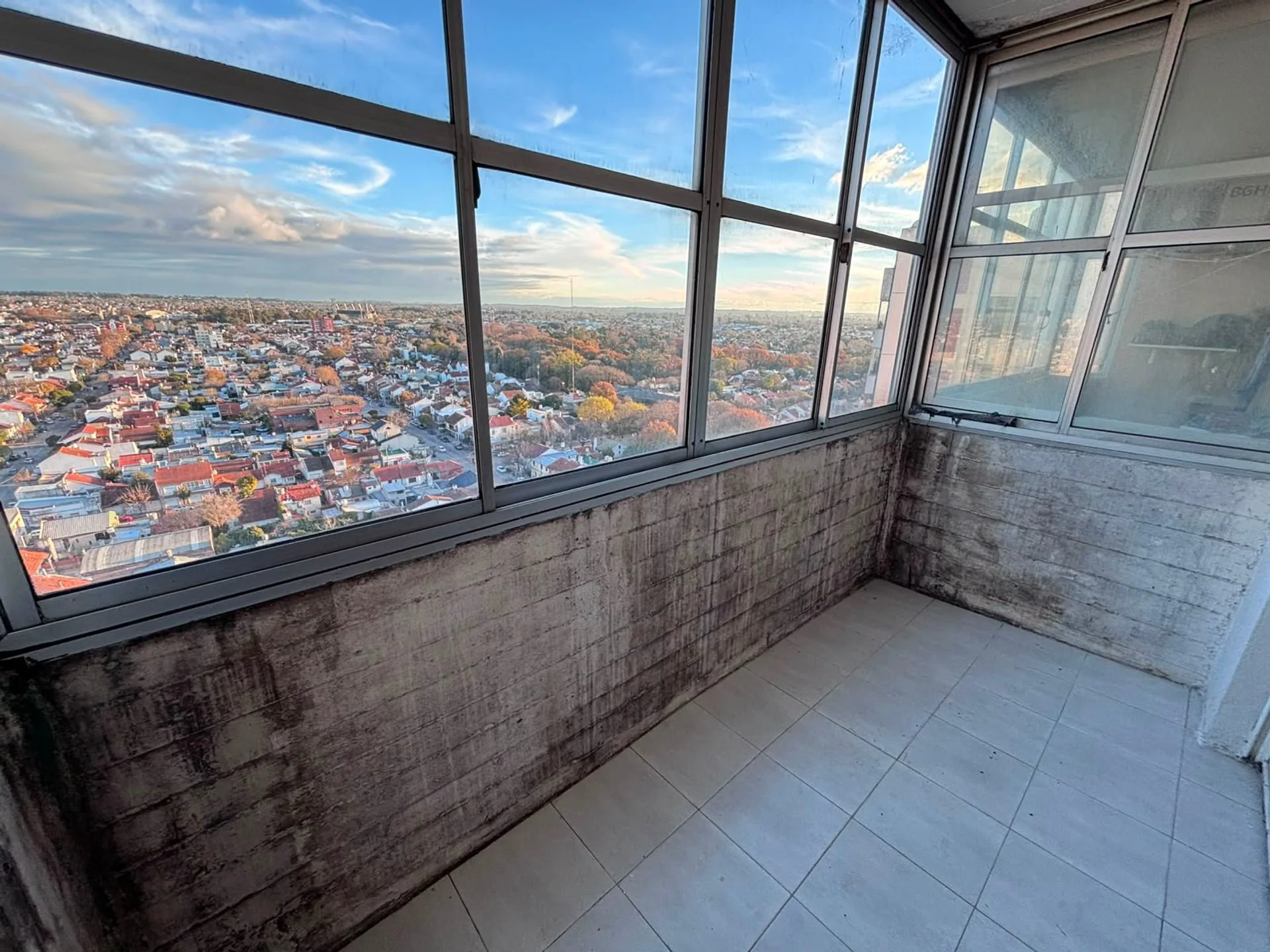 VENTA DEPARTAMENTO CUATRO AMBIENTES SAN JOSE foto 3