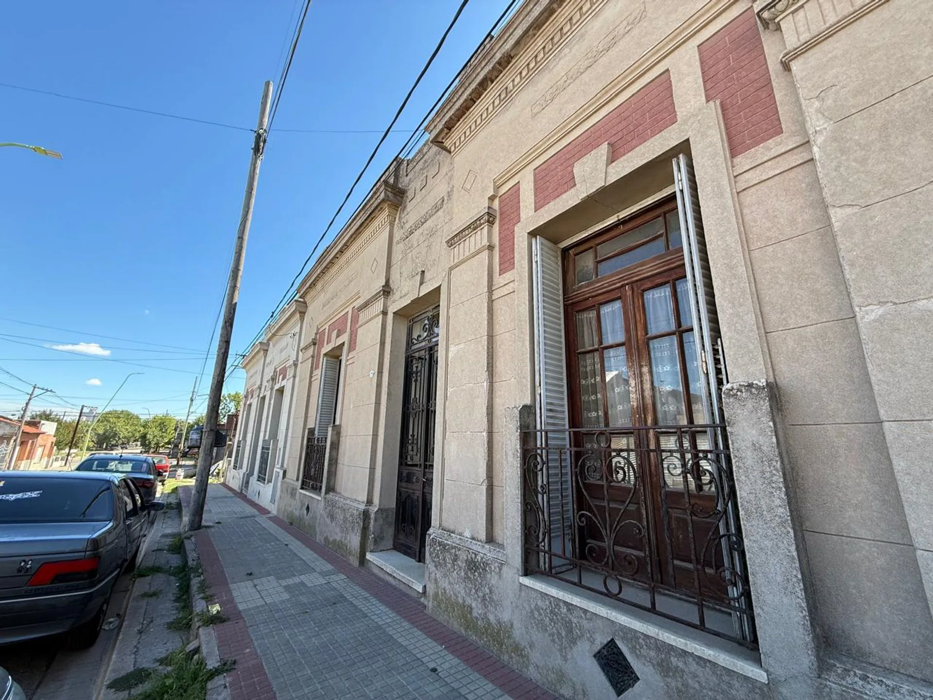 VENTA BELLA VISTA CASA ANTIGUA A REFACCIONAR foto 2