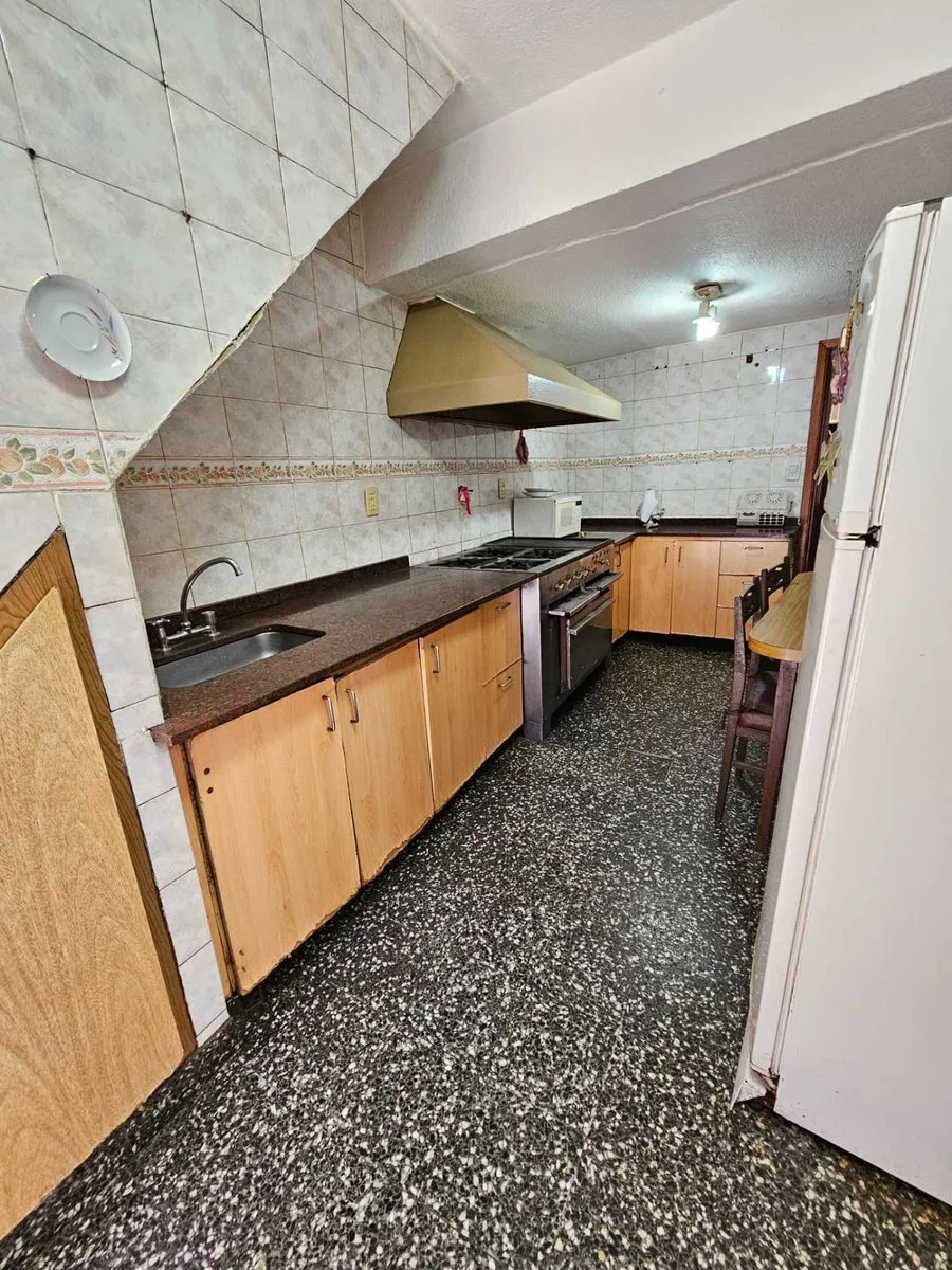Local comercial con vivienda - Pompeya- venta foto 4