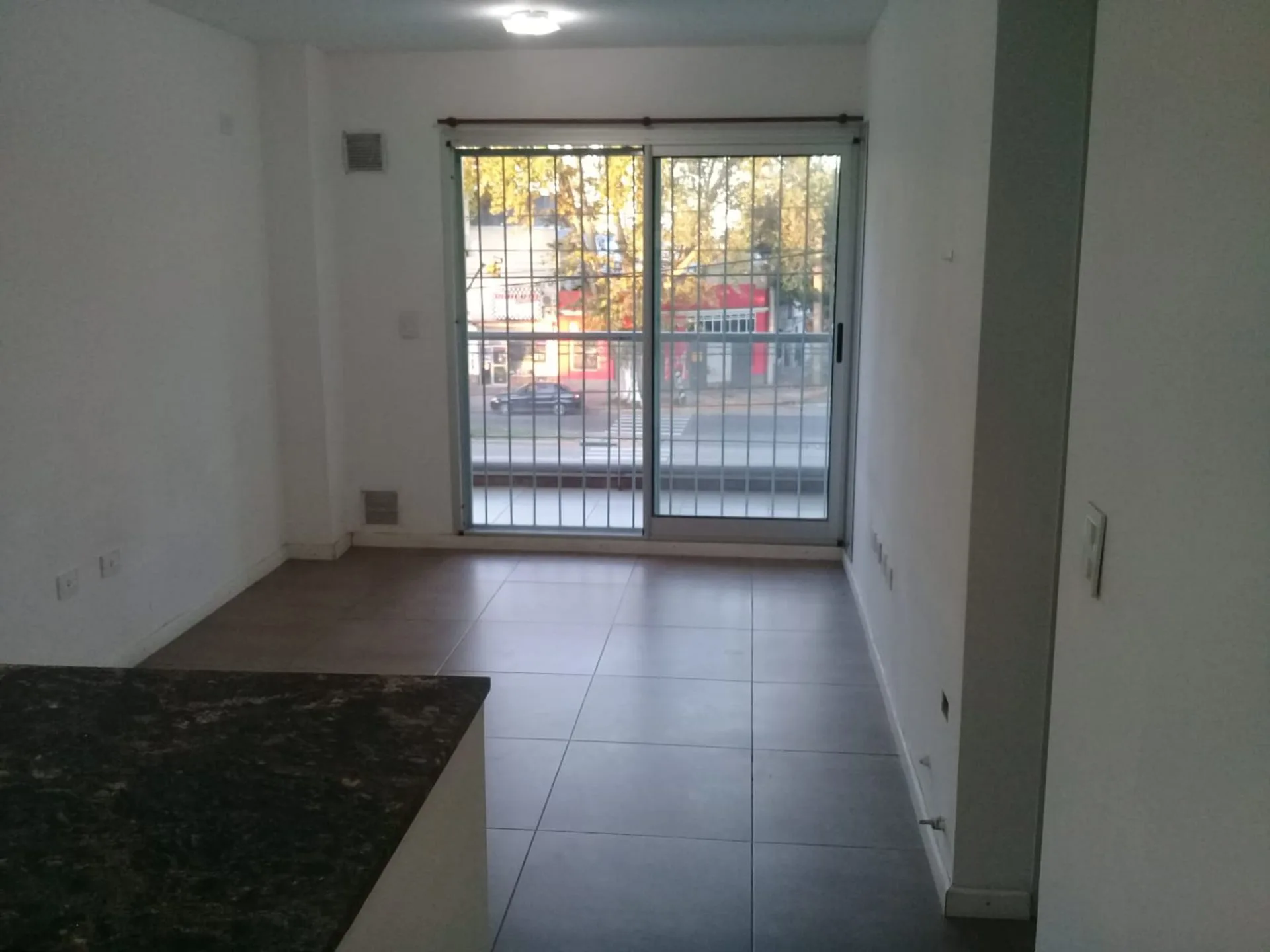 VENTA DEPARTAMENTO UN DORMITORIO RONDEAU AL 600 foto 4