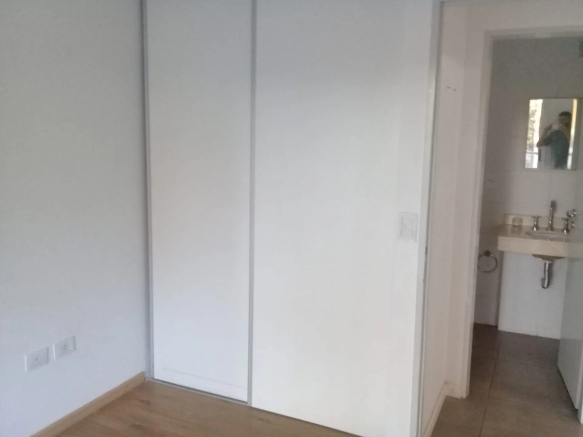 VENTA DEPARTAMENTO UN DORMITORIO RONDEAU AL 600 foto 5