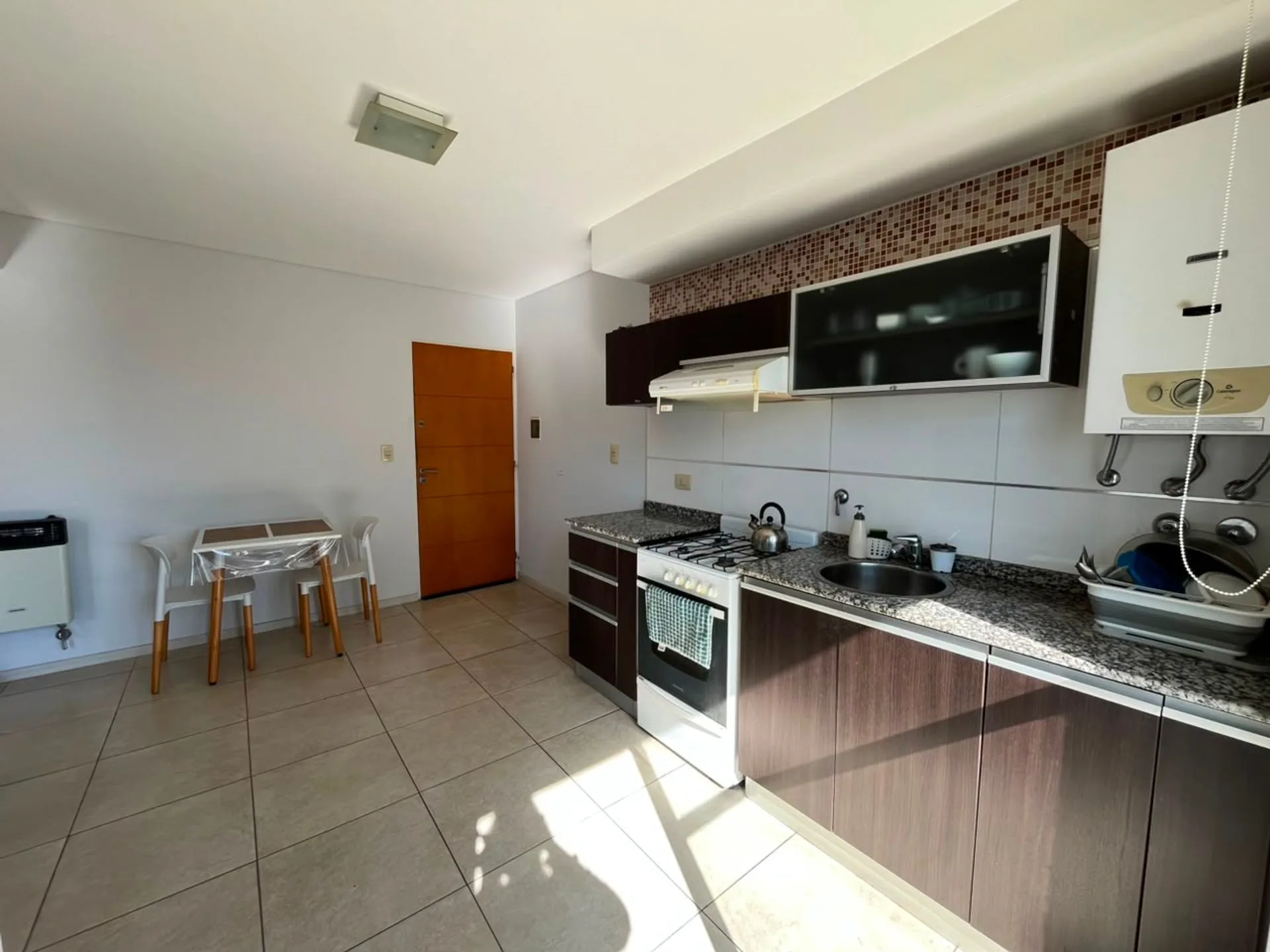 Venta Departamento Amueblado Lourdes Con balcón foto 3