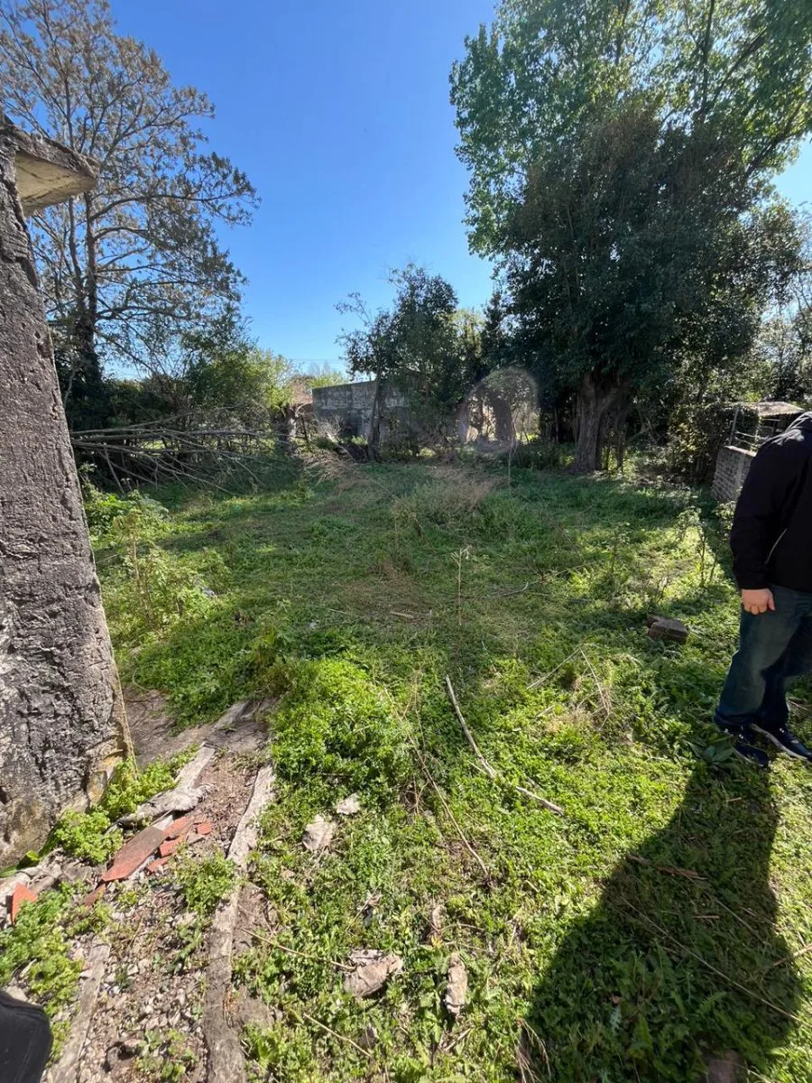 Casa en VENTA a refaccionar con lote en lote 375 metros GOROSTIAGA foto 5
