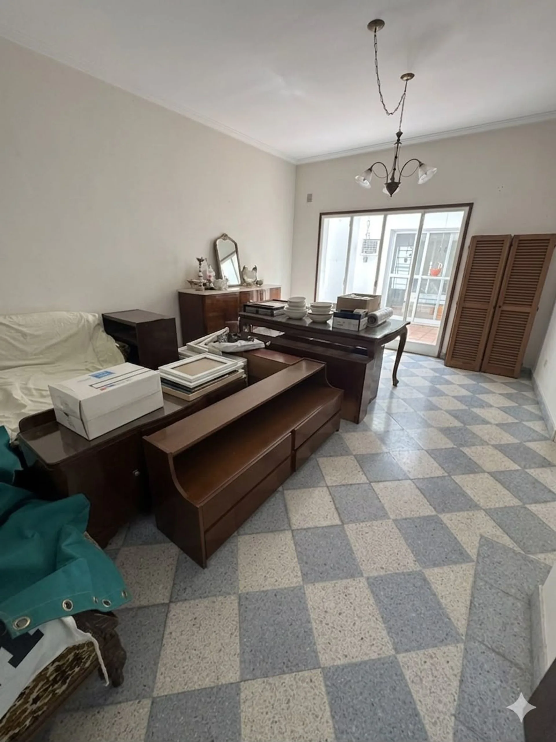 SE VENDE EXCELENTE PLANTA BAJA 3 DORMITORIOS foto 2