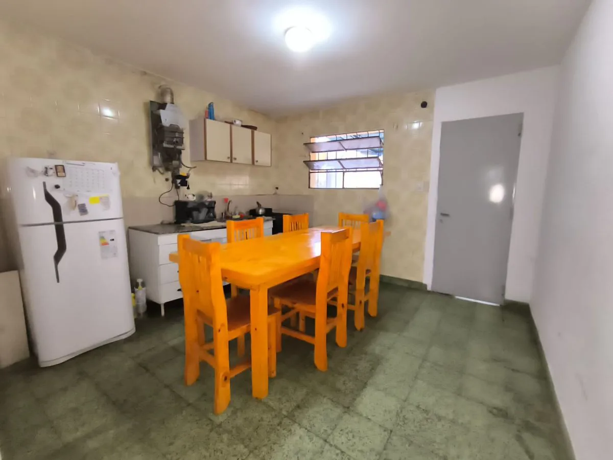 VENTA CASA 2 DORMIT Y GRAN PATIO EN SAN NICOLAS foto 2