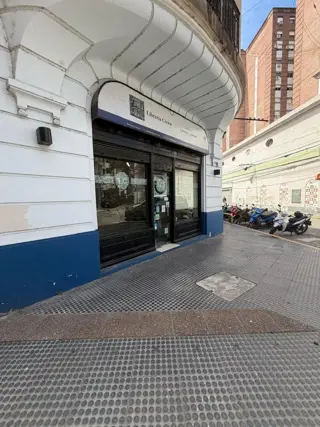 SALON COMERCIAL SAN MARTIN Y CORRIENTES - SANTA FE foto 2
