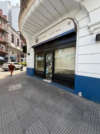 SALON COMERCIAL SAN MARTIN Y CORRIENTES - SANTA FE foto 3