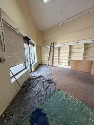 SALON COMERCIAL SAN MARTIN Y CORRIENTES - SANTA FE foto 5