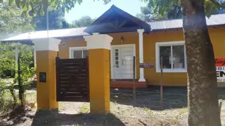 Casa en cordoba con lote 800 m2 3 cuadras de ruta 38 LA PROPIEDAD SE ENCUENTRA EN VILLA GIARDINO SOBRE AV. DEL CERRO foto 1
