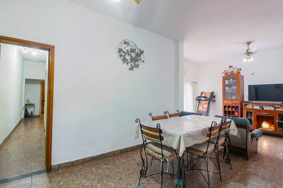 Venta PH 4 ambientes, Lomas del Mirador, Patio foto 5