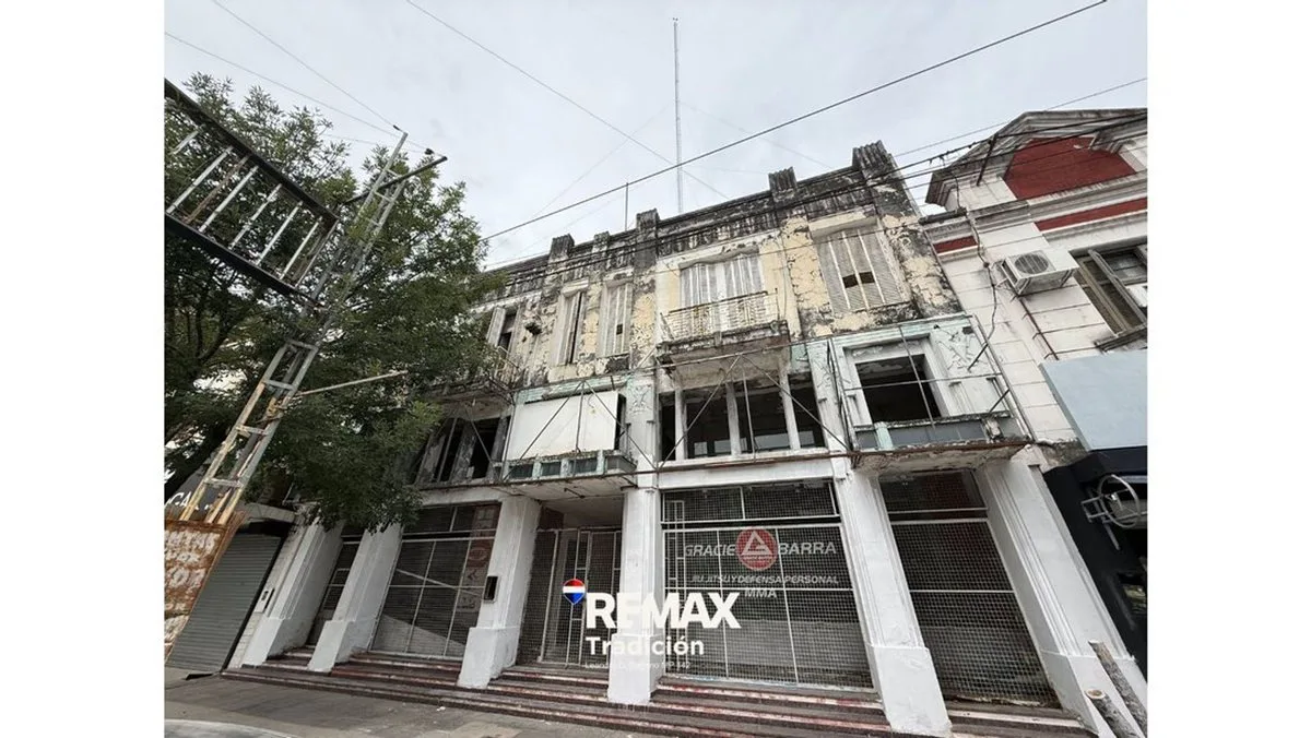 Local comercial en venta – Arturo Illia – 1750 m² foto 2
