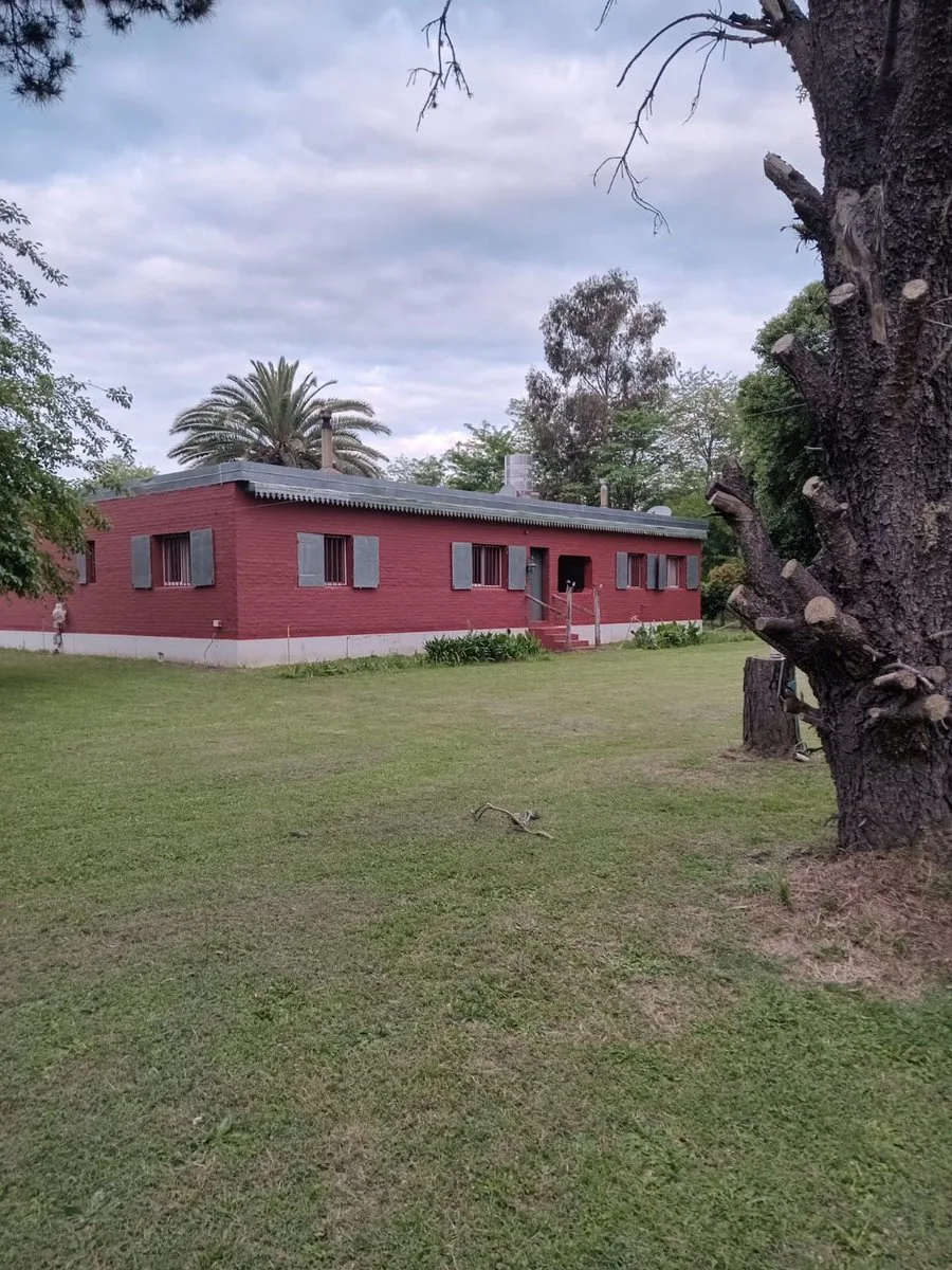 VENTA CASA SAN MIGUEL DEL MONTE 6 AMBIENTES foto 2