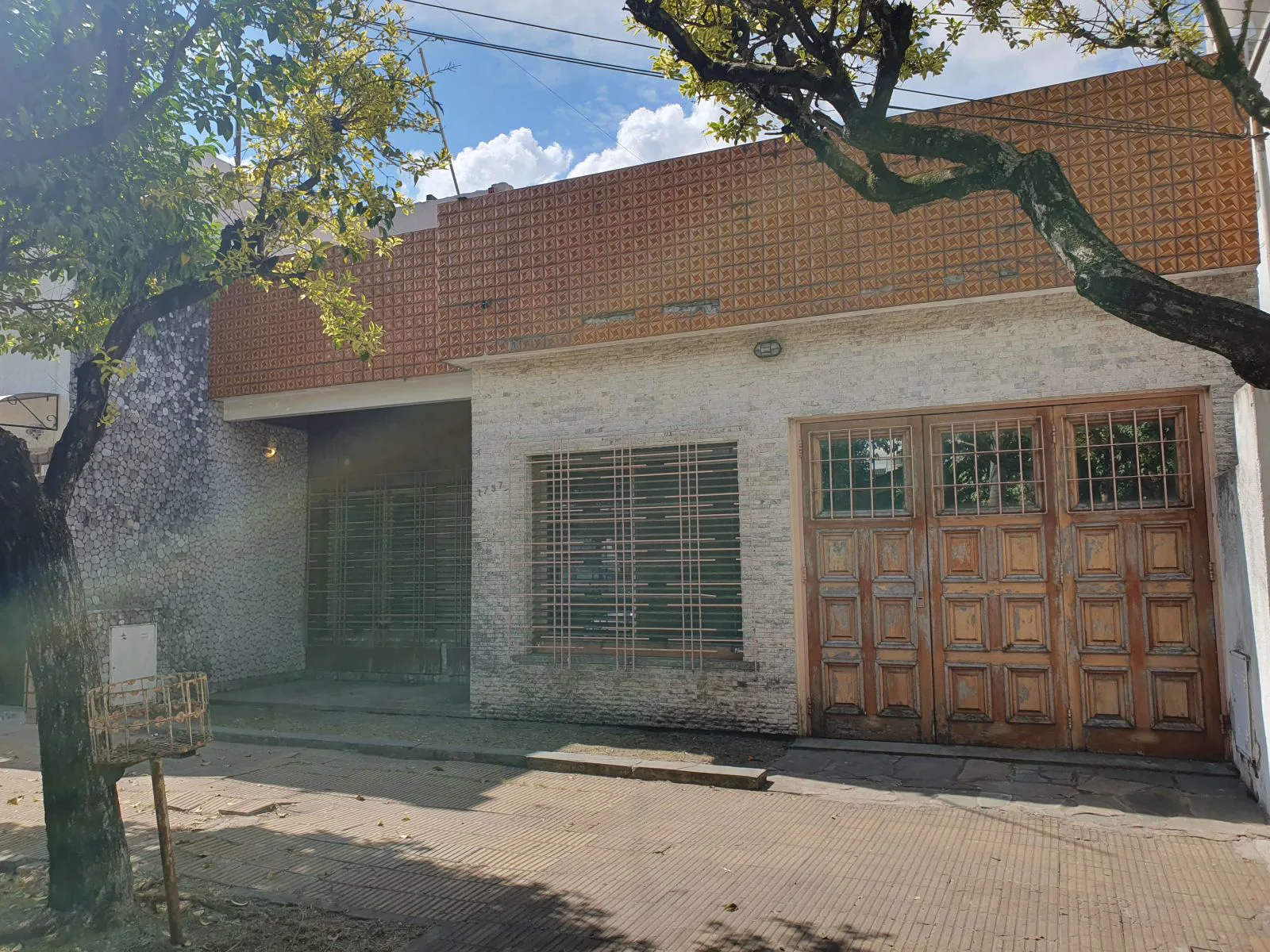 VENTA CASA AMERICANA 3 AMB. HAEDO NORTE foto 2
