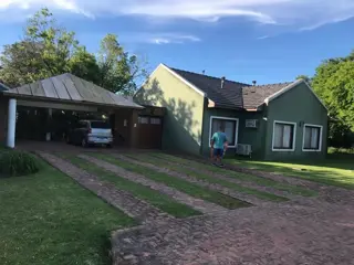 EXCELENTE PROPIEDAD EN VILLAGE DEL PARQUE foto 1
