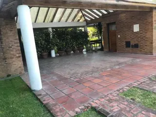 EXCELENTE PROPIEDAD EN VILLAGE DEL PARQUE foto 4
