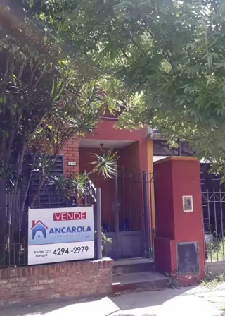 Venta de dúplex en Banfield foto 1