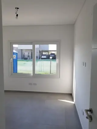 EL CANTON - Bº NORTE - casa en venta - a estrenar foto 5