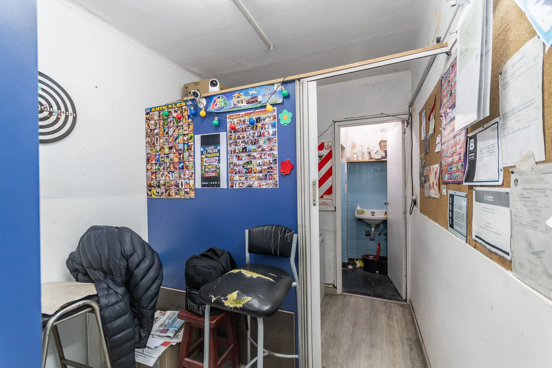 VENTA CASA + 2 LOCALES A PASOS DE AV CABILDO foto 4