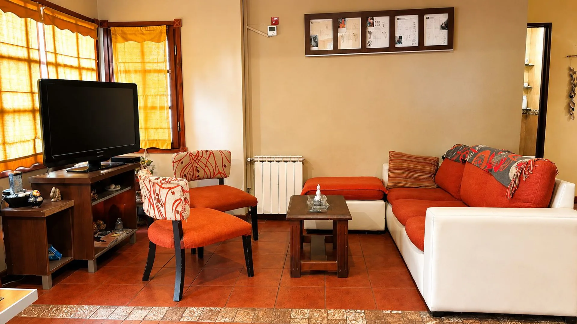 Casa 7 amb. Venta Bosque Peralta Ramos con jardín foto 4