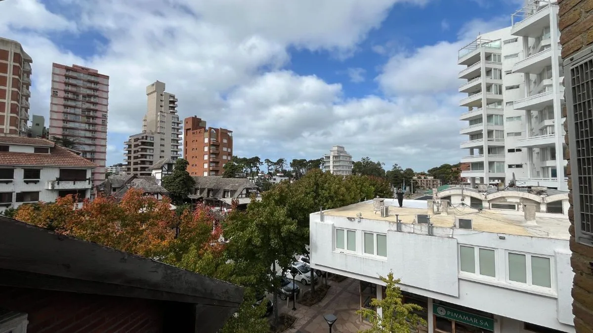 VENTA DEPARTAMENTOPINAMAR 3 AMB COCHERA CENTRO foto 5